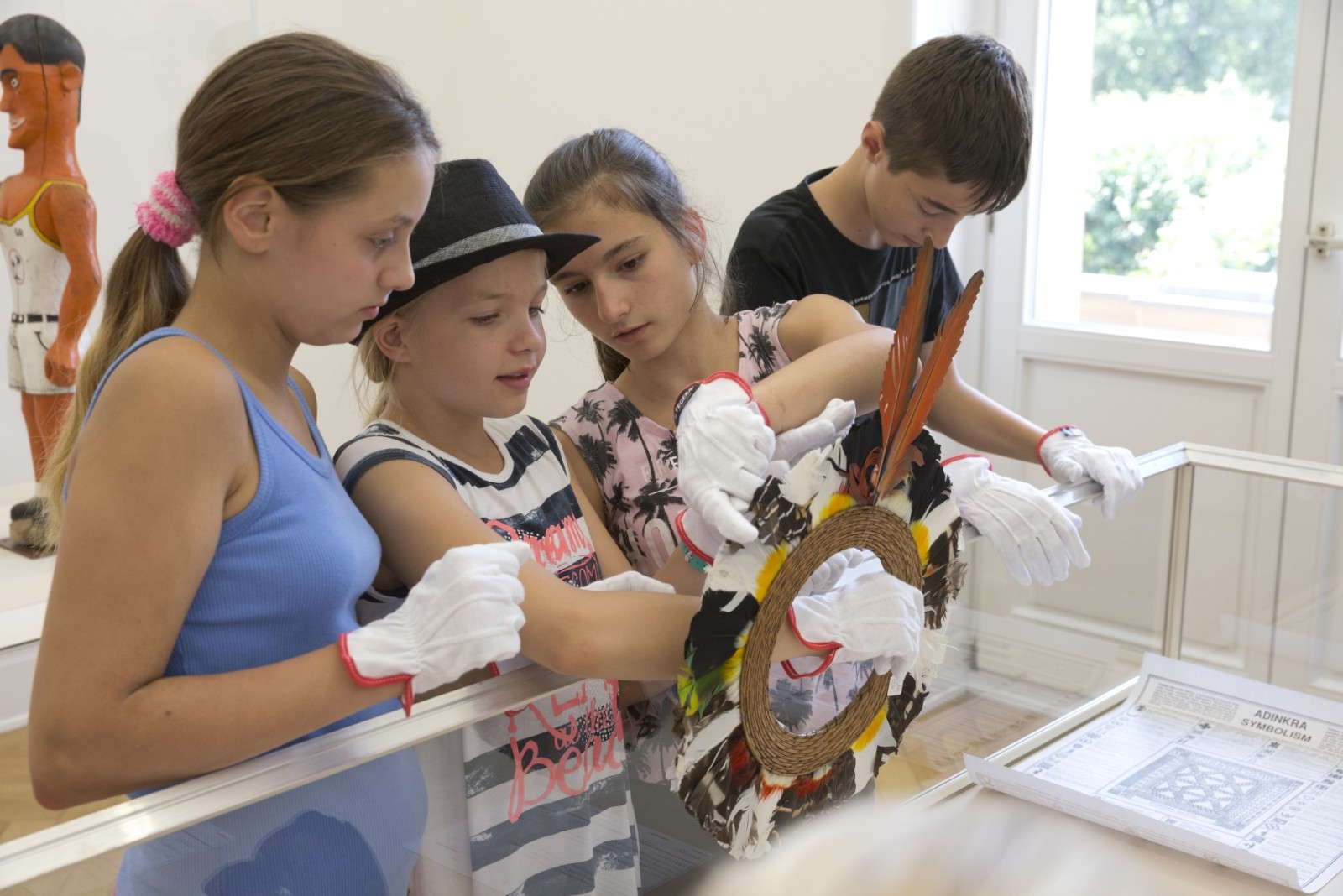 Workshop im Rahmen von „Gloves in Action“, Weltkulturen Museum