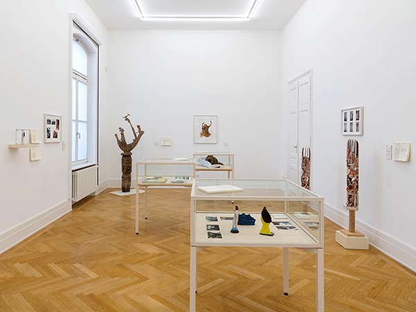Ausstellungsansicht GESCHICHTEN ERZÄHLEN GESCHICHTE, Weltkulturen Museum 2016