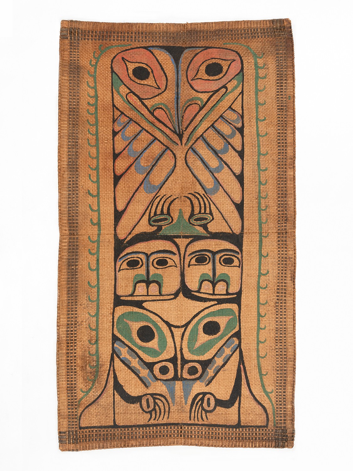 Matte aus Rotzedernbast, Haida, British Columbia, Kanada, gesammelt ca. 1910 durch Robert Garnet Rayment Piper, Sammlung Weltkulturen Museum. Foto: Wolfgang Günzel 2020