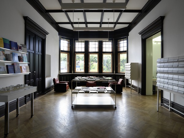 Weltkulturen Bibliothek