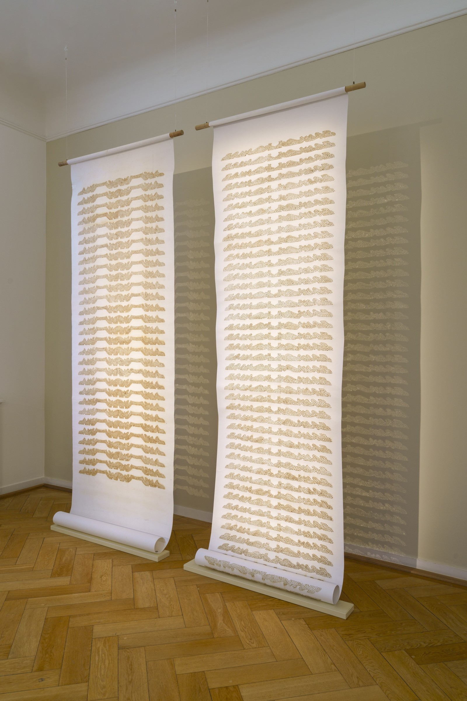 Ausstellungsansicht "healing. Leben im Gleichgewicht". Weltkulturen Museum 2022. Foto: Wolfgang Günzel