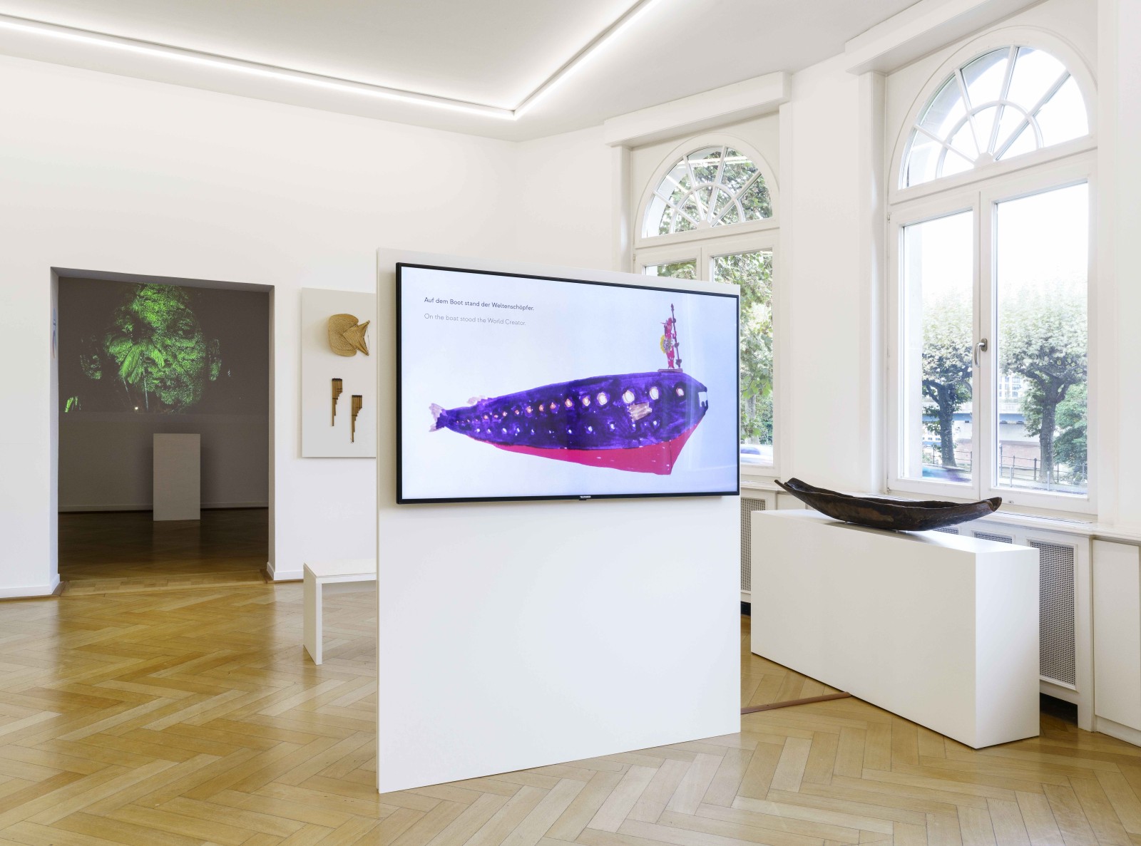 Ausstellungsansicht "healing. Leben im Gleichgewicht". Weltkulturen Museum 2022. Foto: Wolfgang Günzel