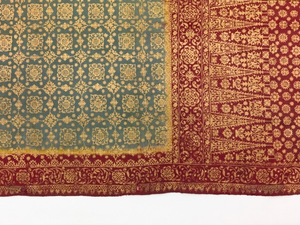 Prada-Arbeit, Detailaufnahme, Seide, Blattgold, Palemba, SüdsumatraIndonesien, Sammler Bernhard Hagen, 1905, Foto Wolfgang Günzel, 2014.