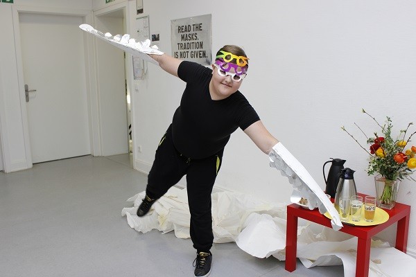 Projekt Stoff-Wechsel, Mode und Papier, Foto: Weltkulturen Museum 2017