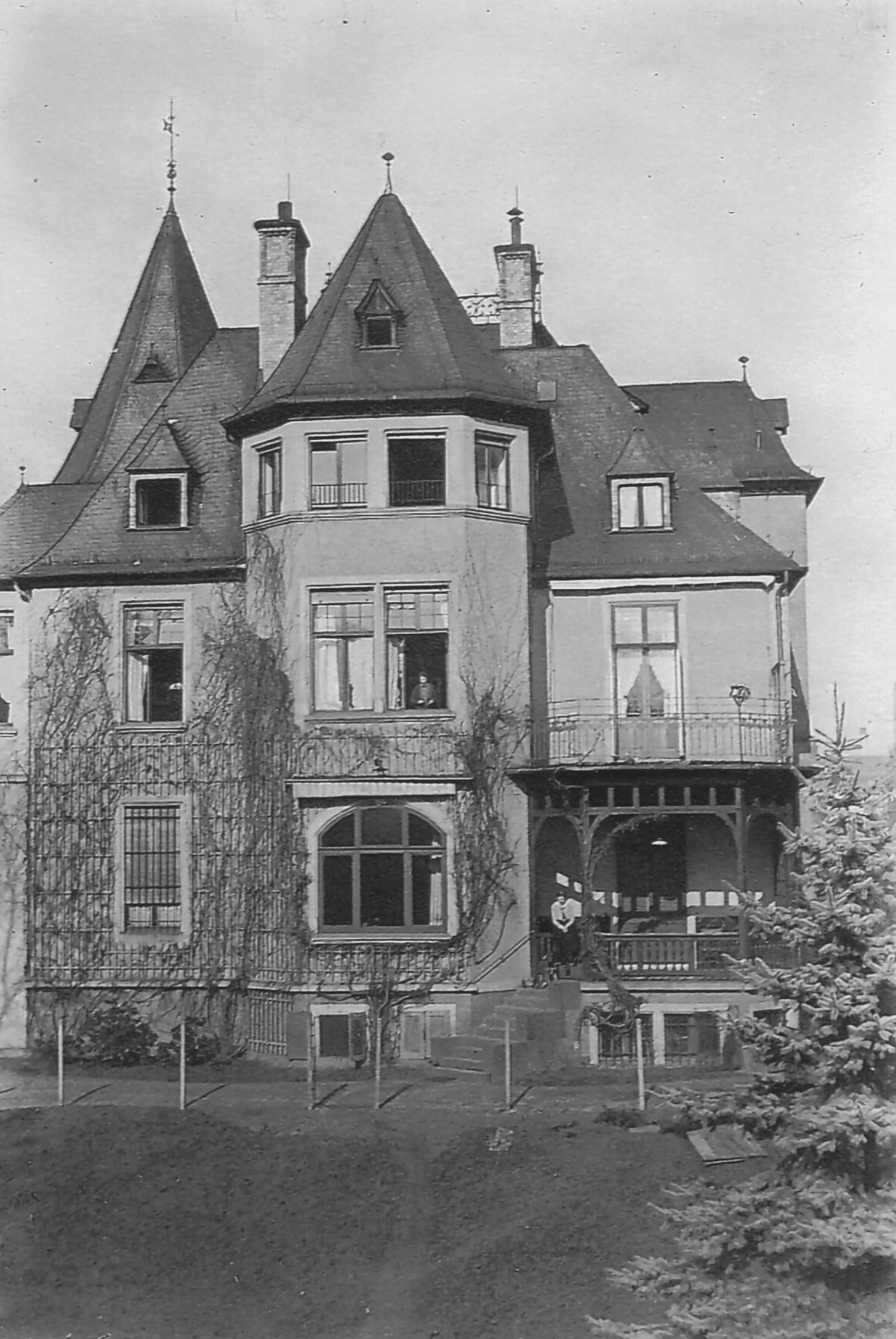 Villa am Schaumainkai 35, Rückseite des Hauses, vor 1927, Fotograf nicht dokumentiert