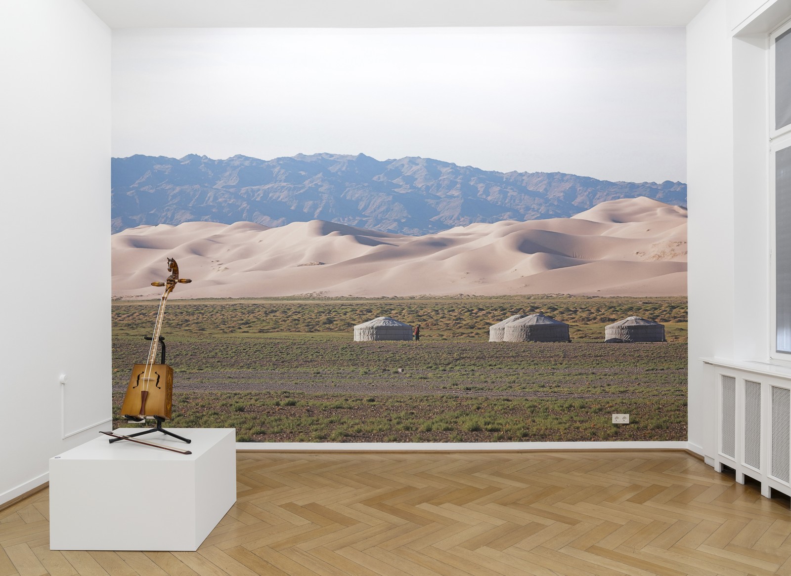 Ausstellungsansicht „Klangquellen. Everything is Music", Weltkulturen Museum. Foto: Wolfgang Günzel