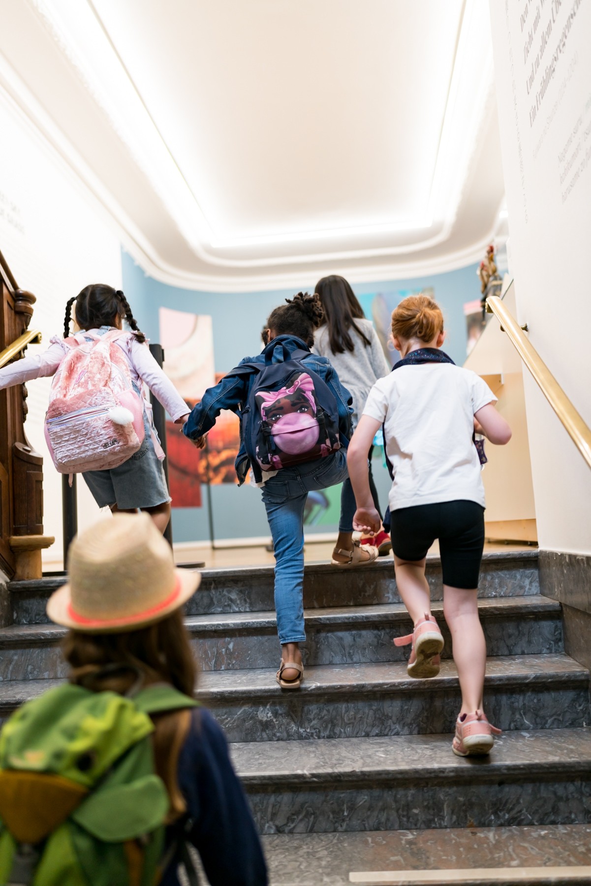 Kinder im Museum. Foto: Eray Aydin