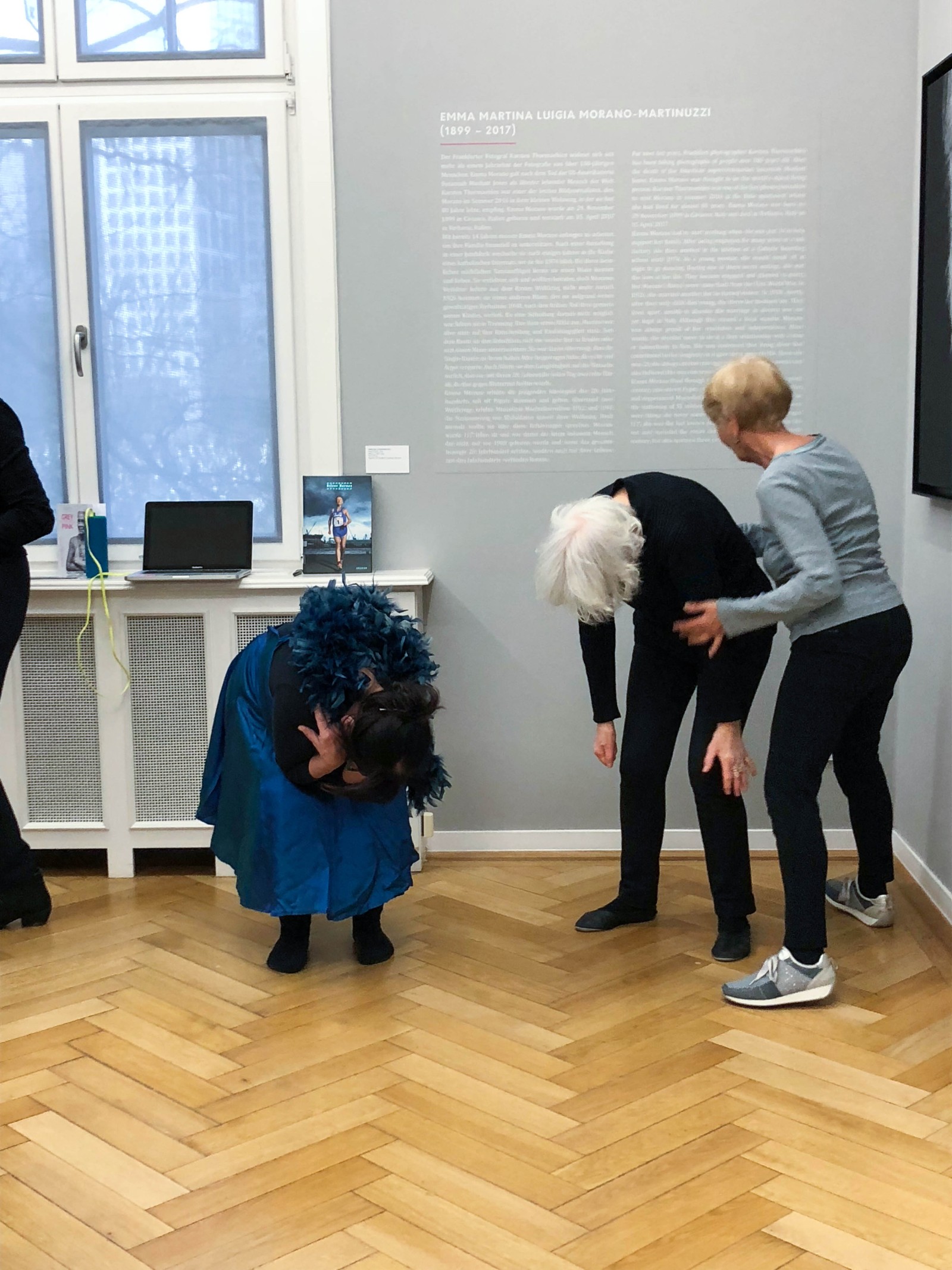 Proben des Tanzklub Ü60 im Weltkulturen Museum. Foto: Noelle Kuhley 2019