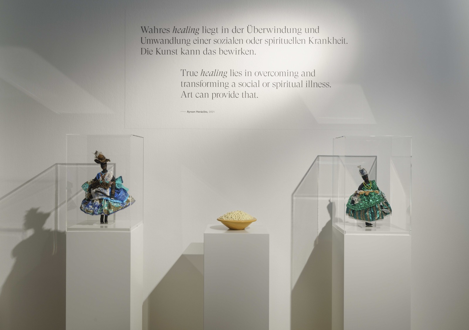 Ausstellungsansicht "healing. Leben im Gleichgewicht". Foto: Wolfgang Günzel