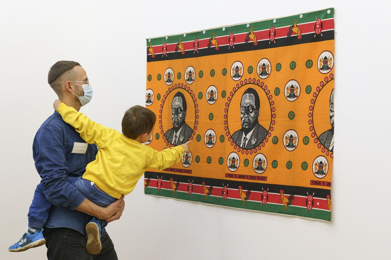 In der Ausstellung „Invisible Inventories. Zur Kritik kenianischer Sammlungen in westlichen Museen“; Weltkulturen Labor; Foto: Wolfgang Günzel 2021