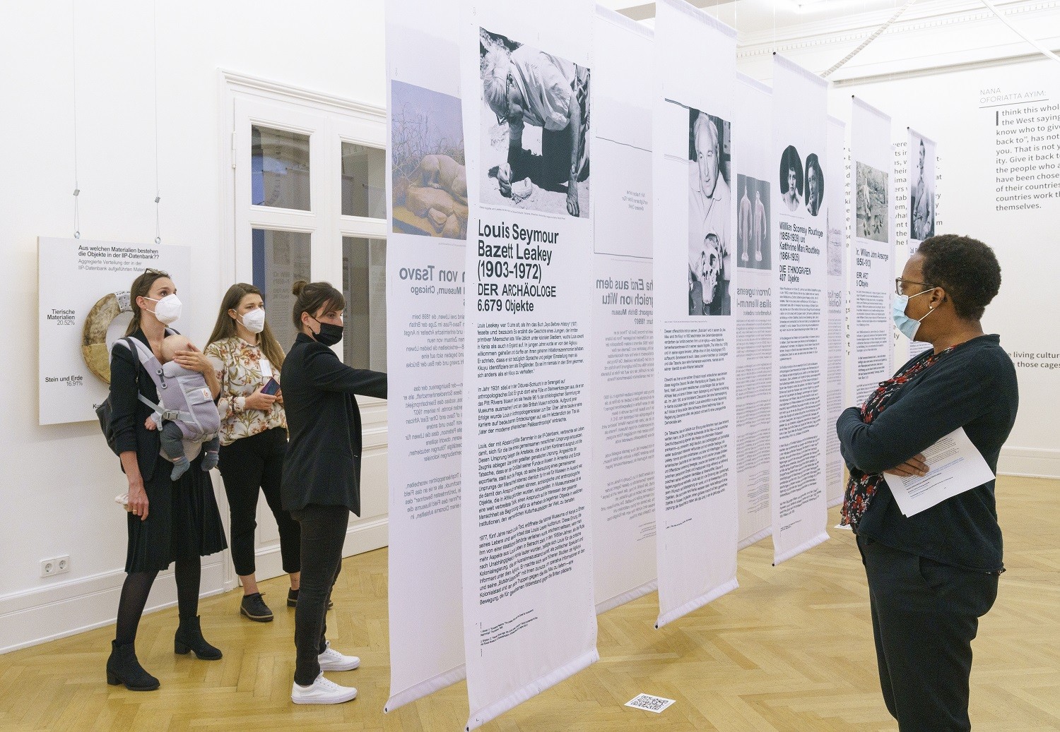 In der Ausstellung „Invisible Inventories. Zur Kritik kenianischer Sammlungen in westlichen Museen“; Weltkulturen Labor; Foto: Wolfgang Günzel 2021