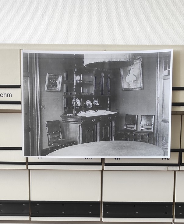 Guided Tour on the history of the museum. Photo: Weltkulturen Museum