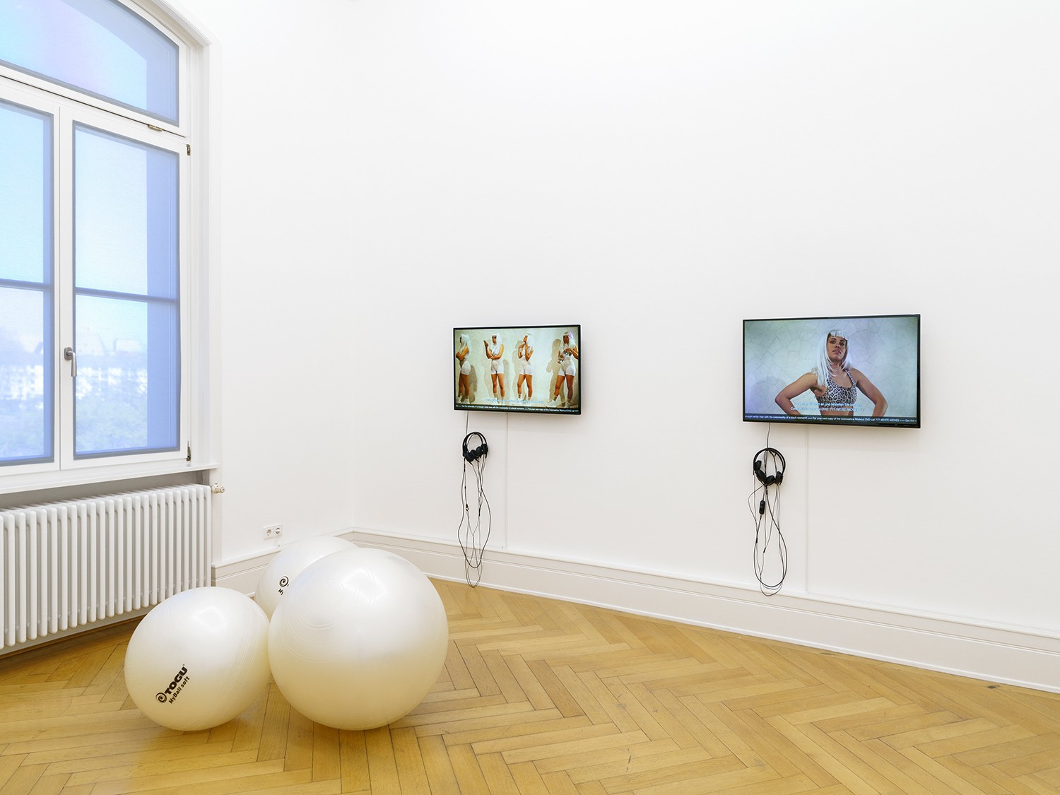 Exhibition view “HIDDEN IN PLAIN SIGHT. From Being Rendered Invisible and Becoming Visible”, Weltkulturen Museum 2021, Photo: Wolfgang Günzel