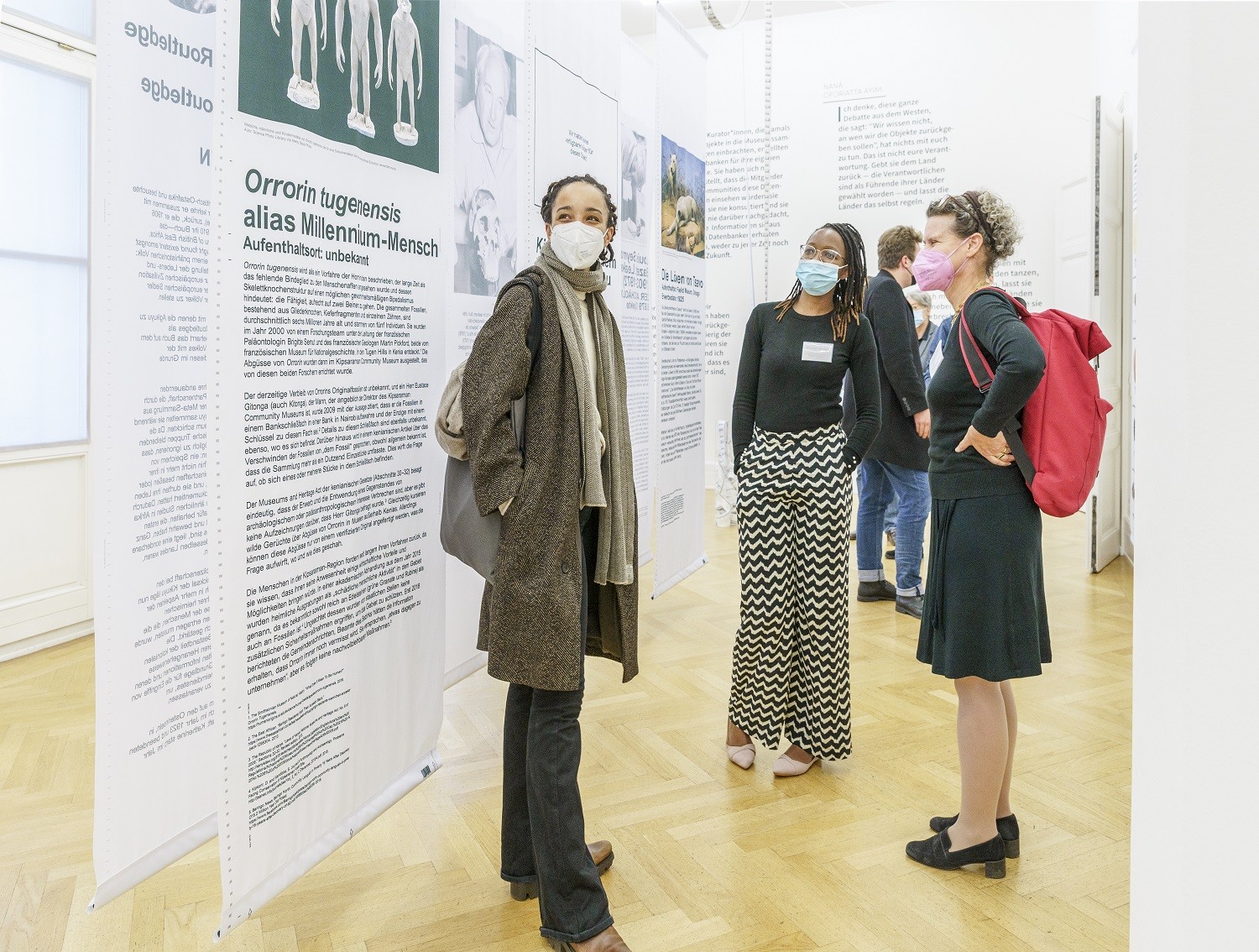 In the exhibition “Invisible Inventories: Questioning Kenyan Collections in Western Museums”; Weltkulturen Labor; Photo: Wolfgang Günzel 2021