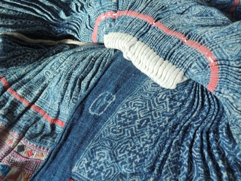Indigo dyed skirt,Thailand,collection Traube to HfG Offenbach. Photo: Berit Mohr