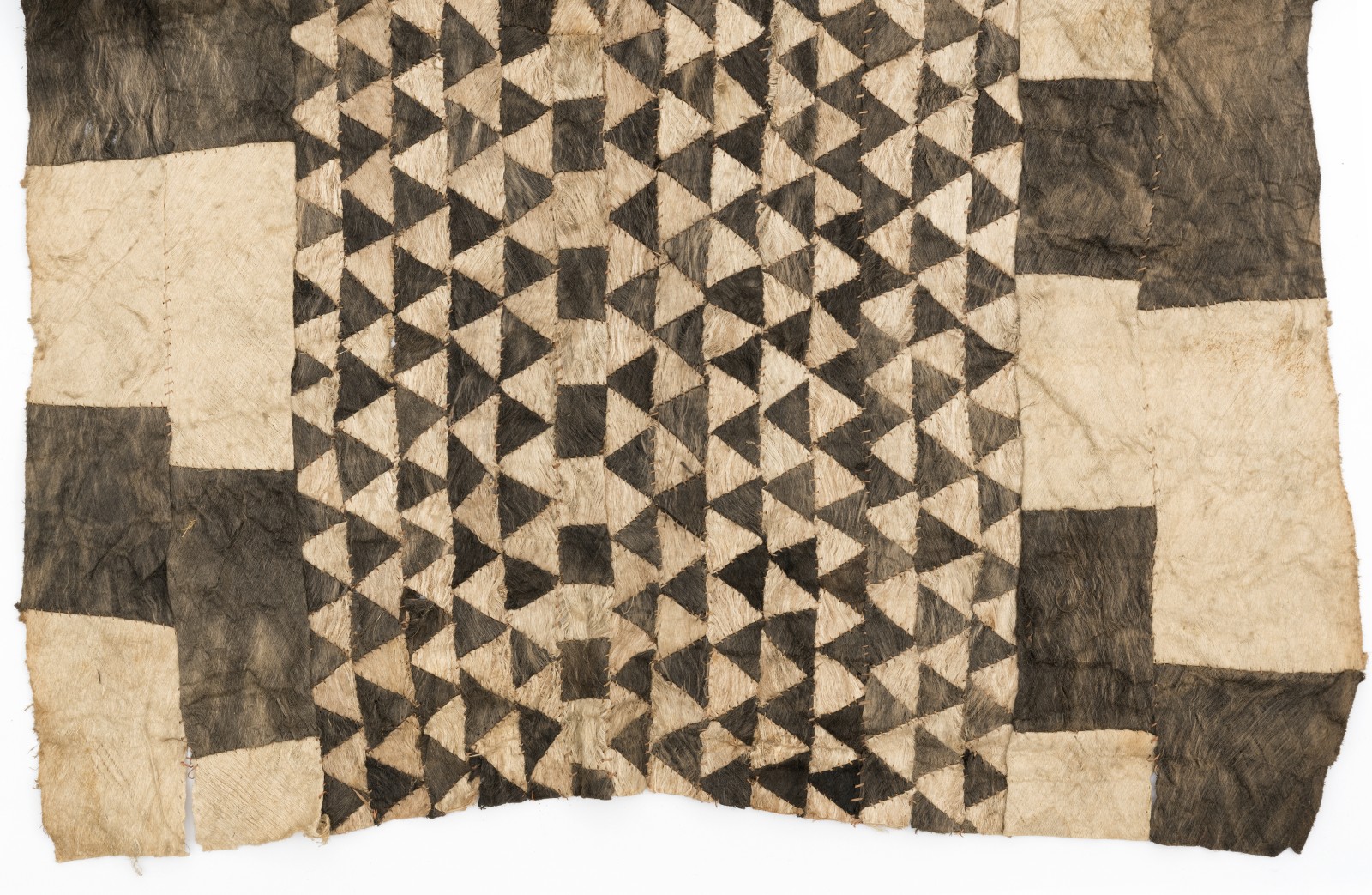 Part of a wrapping rocker, Dem. Rep. Congo, Africa. Collected 1914, Collection Weltkulturen Museum
