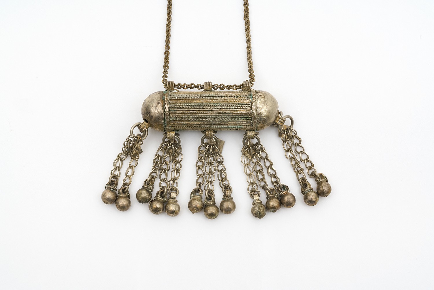 Hirizi, Necklace (Talisman/Charm); Swahili, Kenya, 20th century Silver; Artist/craftsperson: not documented; Collector: Dr Johanna Agthe; In the Weltkulturen Museum since 1974; Photo: Peter Wolff