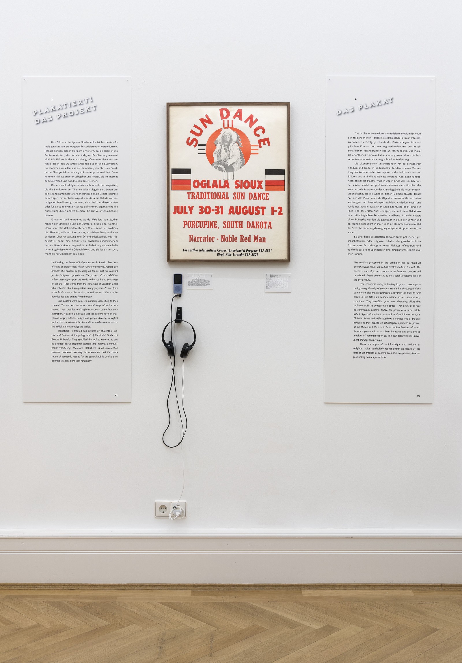 Sun Dance Exhibition view Posted! Reflections of Native North Amerika; Photo: Wolfgang Günzel, 2019; Weltkulturen Museum